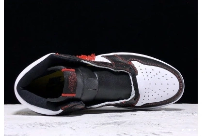 Hyperoad HIGH AIR OG DEFIANT JORDAN 1 1210